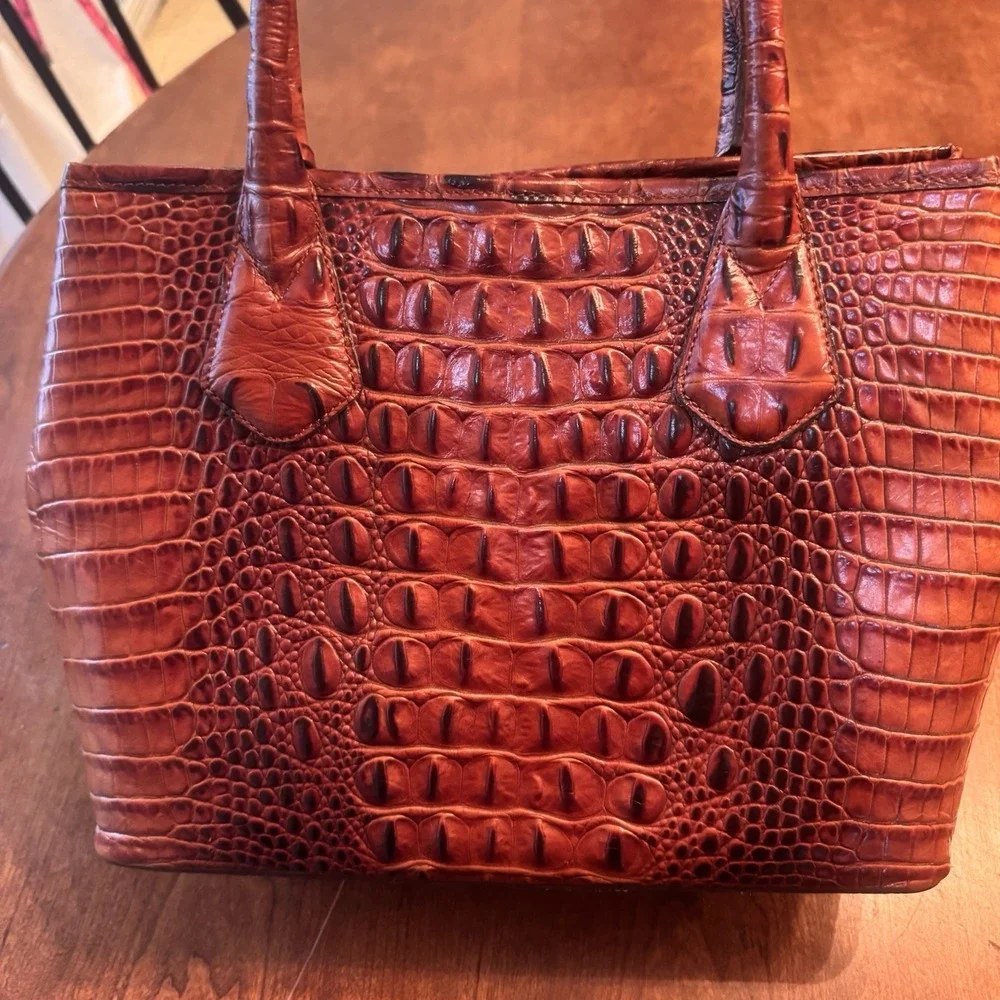 BRAHMIN MELBOURNE OR ANYTIME TOTE CROCODILE SHOULDER BAG GREAT COND - Picture 15 of 16